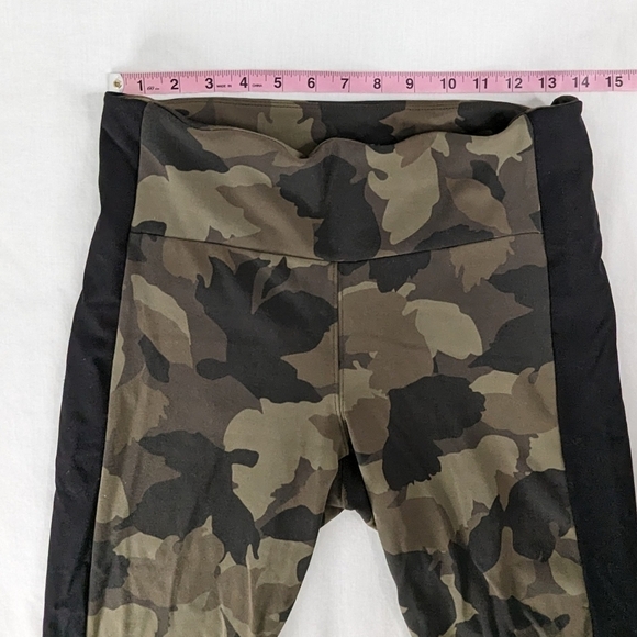 Athleta Essex Camo Hybrid Tights Leggings UPF 50 - Picture 8 of 12